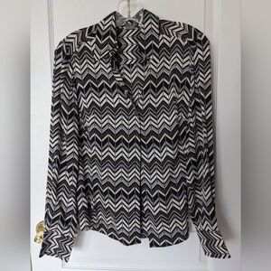 Ann Taylor size 6 grey and black chevron silk blouse